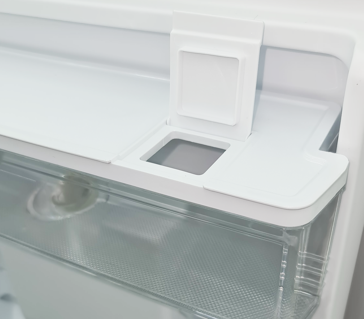 Nevera Single Door 6.6 pies con escarcha y dispensador gris Frigilux