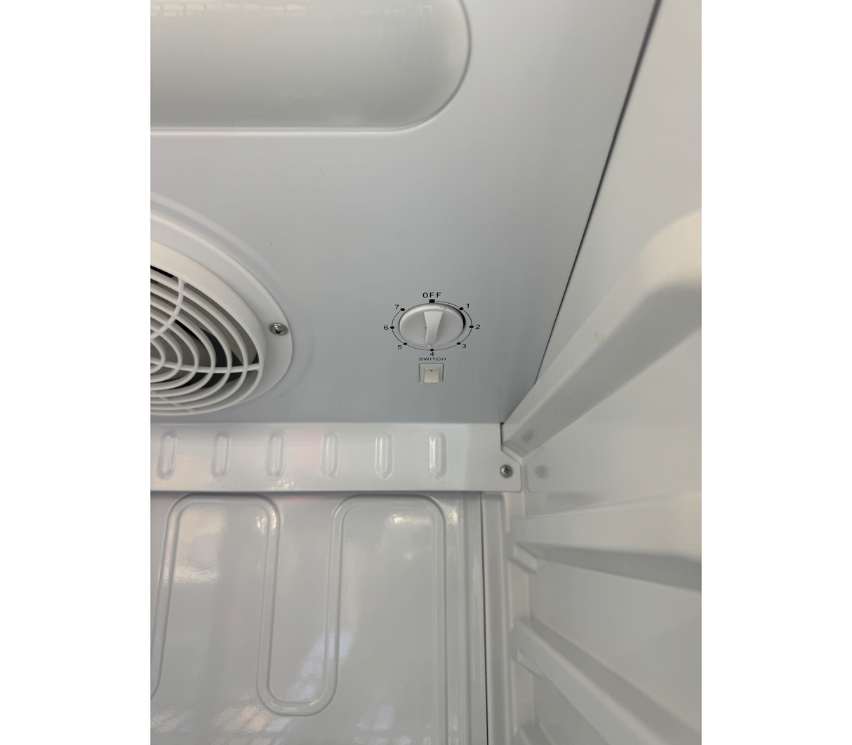 Nevera exhibidora vertical 258 lts Newkool