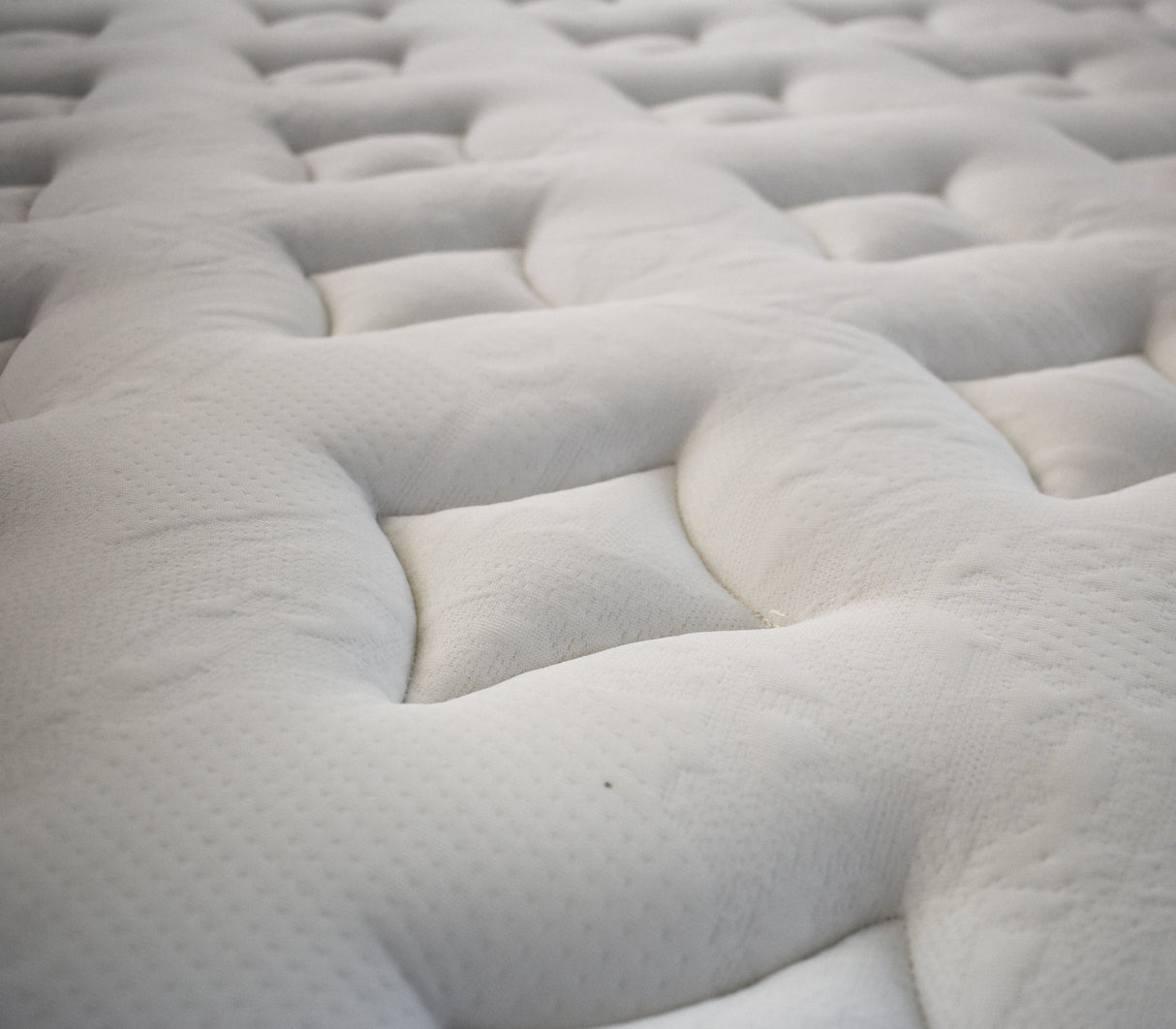 Colchón Matrimonial (140cm X 190cm) Perfect Sleep 1 Pillow Memory Foam Encapsulado Serta