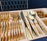 Estuche de 24 piezas de cubiertos dorados Sujoya